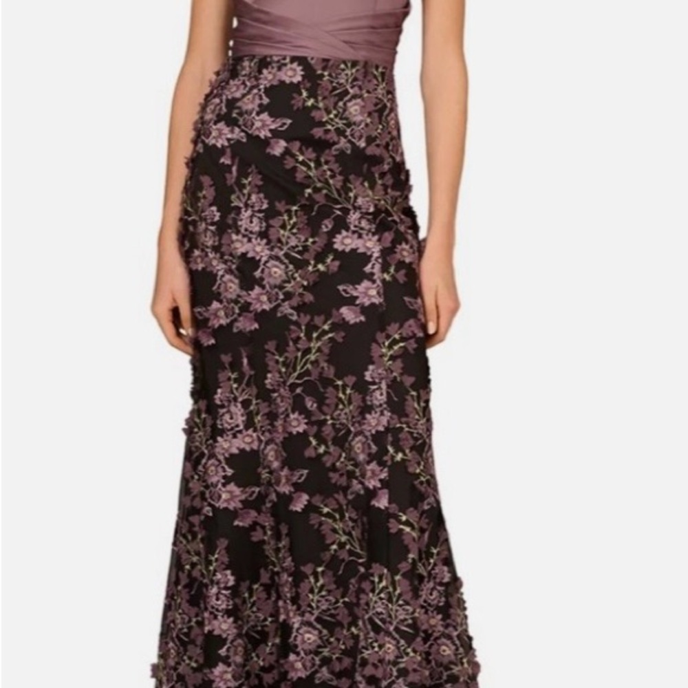 Aidan Mattox Moonstone 3D Floral Embroidered Gown Size 4 NWT
